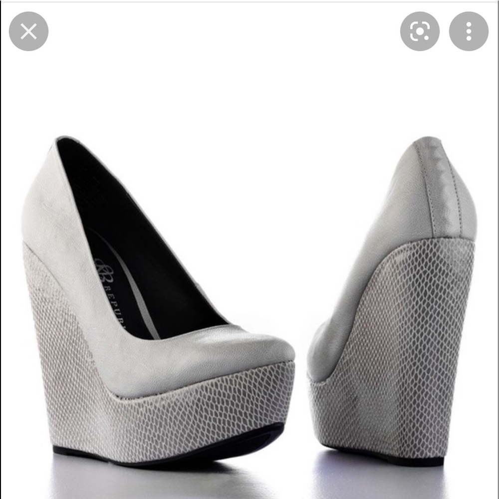 Rock & Republic Wedge Heels